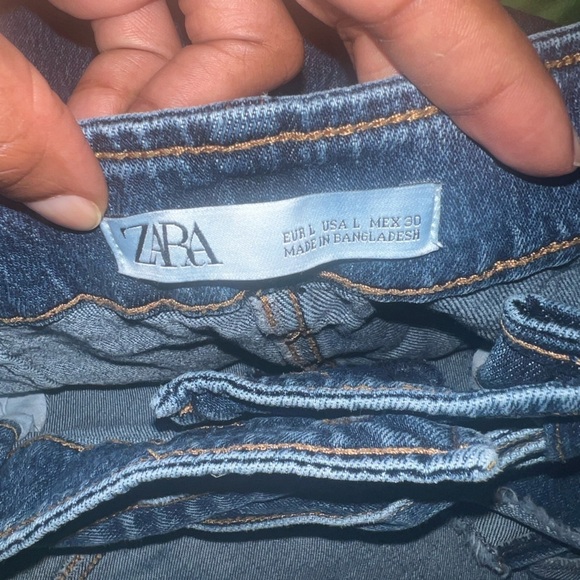 Zara Knee Length Denim Button-Front Skirt size Large - Picture 3 of 5